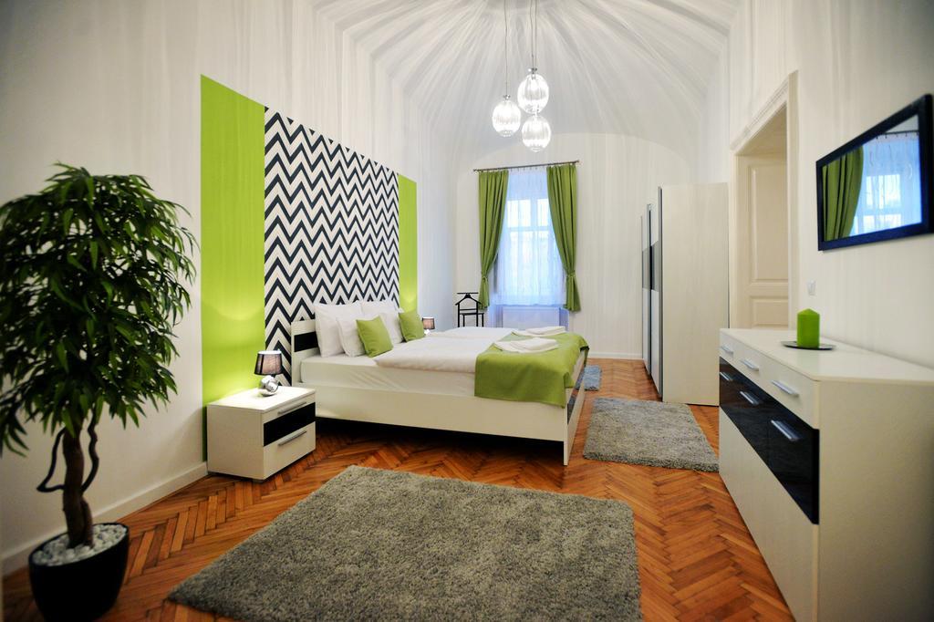 Varkapitany Apartman Еґер Екстер'єр фото